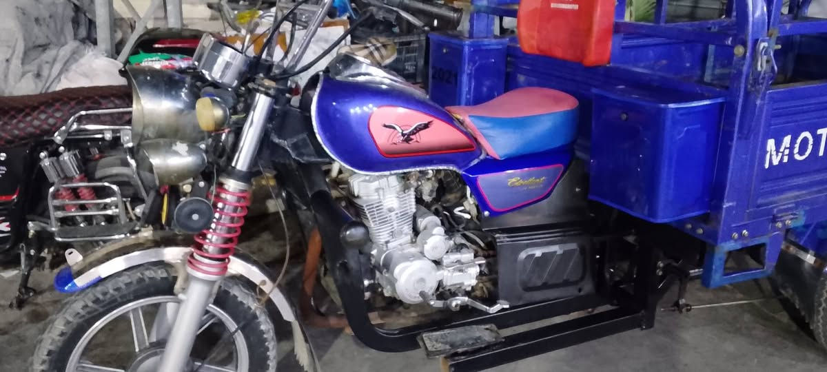 للبيع ستوته مرقمه موديل 21 السعر مليونين 500المكان فلوجه  الهاتف ***********
