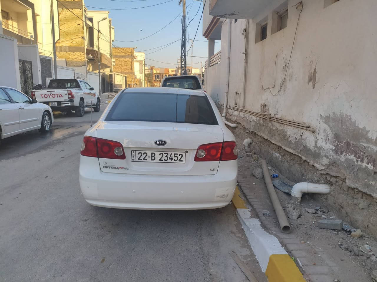 سلام عليكم للبيع اوبتما 2008 شهر الاخير مسجله 2009 اربيل باسمي مكفوله كفاله عامه من صبغ والتبديل والفتح محرك وكير وتبريد وحداديه جديده ومكفوله دواخل جديده لون الداخل بيجي لايتات زنون اصلي تخم تاير وباتري جديد سياره صارله 6 سنوات عندي ومكانه الديوانيه حي الجامعه وسعره 118 وبيه مجال قليل الاستفسار على الرقم ***********
