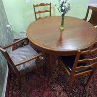 ميز طعام • ٤ كراسي • خشب صاج