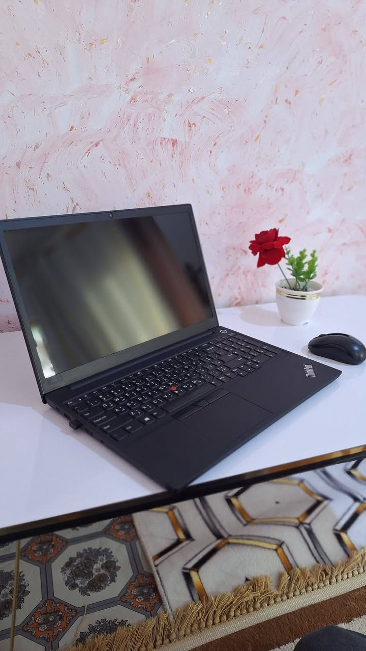 السلام عليكم للبيع لابتوب
مراكه لينفو کوراي 7 جيل10 رام 8
 هارد 256 حجم شاشه 17
مع هديه ماوس+شاحنه+جنطه
السعر 450الف وبي مجال بسيط
ارقم ***********
