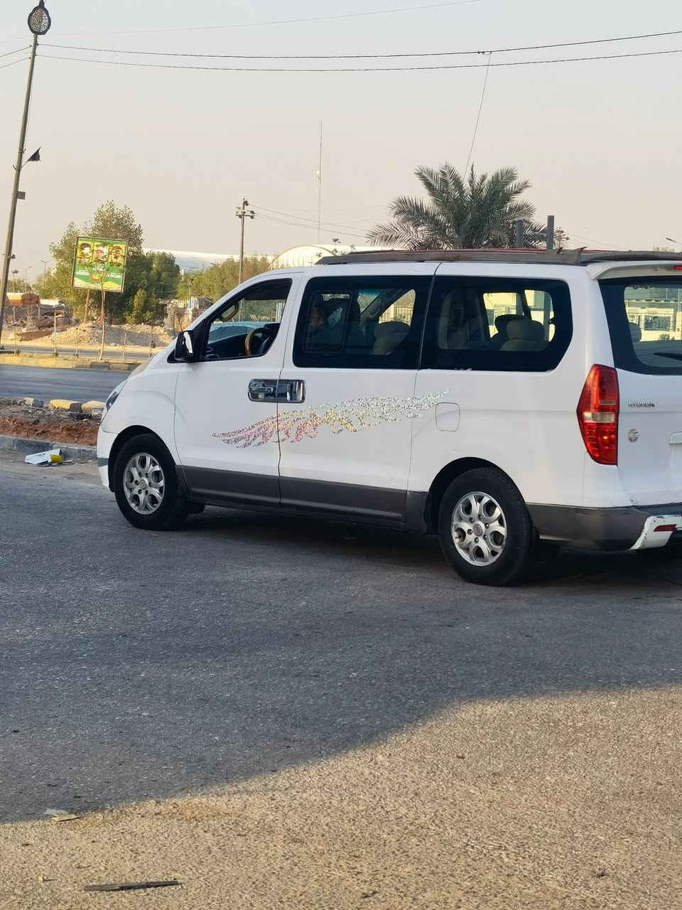 ستاركس موديل13 محرك اوتو 12 سبلاين 
بأسمي رقم نكليزي مكان السياره بالبصره
 ***********
