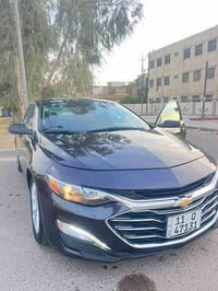 ماليبو للبيع LT موديل2023 الون رمادي  رقم بغداد الجديد المواصفات 1-بصم...