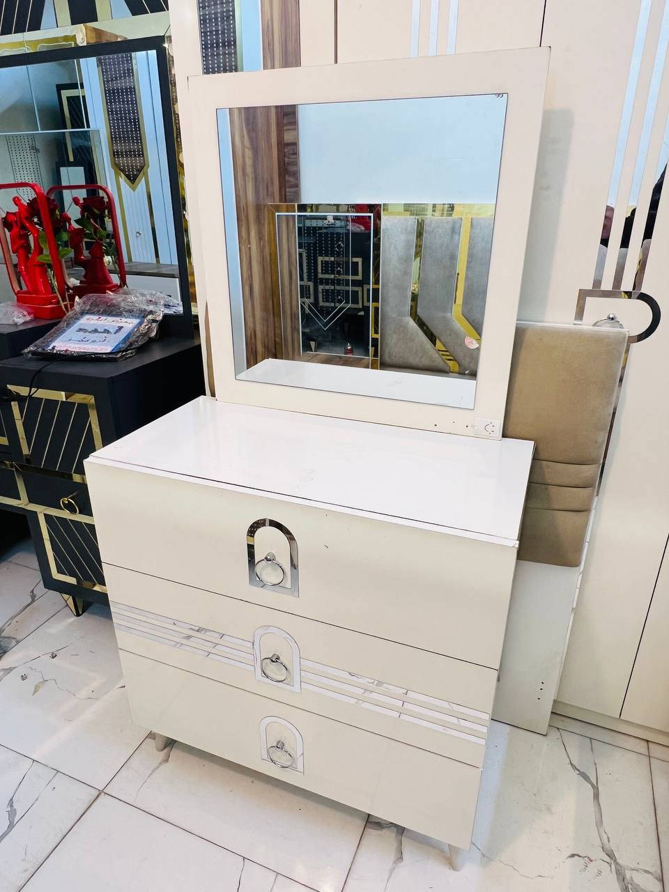 غرفه نوم تركي 🇹🇷 
5 قطع شبابي سرير منفصل 
كنتور ابواب بسعر 490 مع شد ونقل مجاني داخل بغداد محافضات بكروه رمزيه الشراي اخذ سكرين وتعال خاص سارعو بالحجز


**إذا كنت صاحب هذا الإعلان وتريد حذفه لأي سبب، رجاءا أرسل رسالة إلى الدعم الفني**