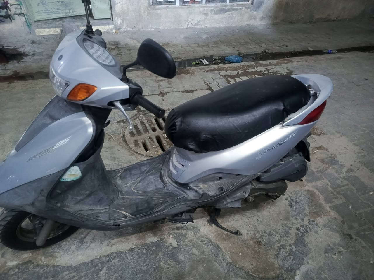 سلام عليكم دراجة البيع دراجة رمبة ما مفتوح برغي بيها الرقم *********** تواصل وتساب
السعر 850وبيها مجال بصيط
