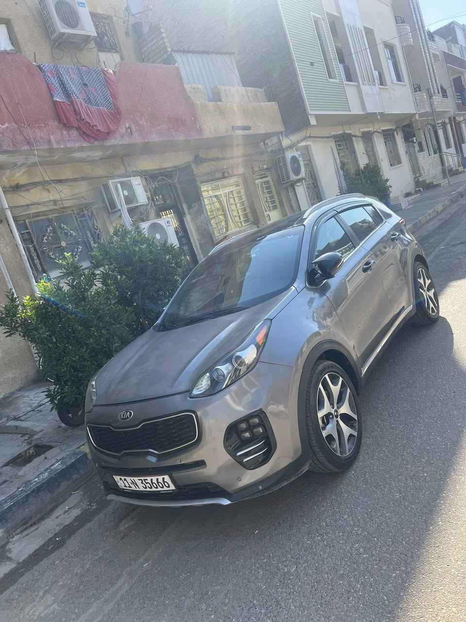 سبورتج ٢٠١٧
سياره فول بانوراما

واحد على واحد 

مكينه وكير ودواخل مكفولات 

المكان بغداد 

السعر ١٤٠ وبيها مجال 

الرقم ‭٠٧٧٦ ٨٥٢ ٨٢٩٨‬
