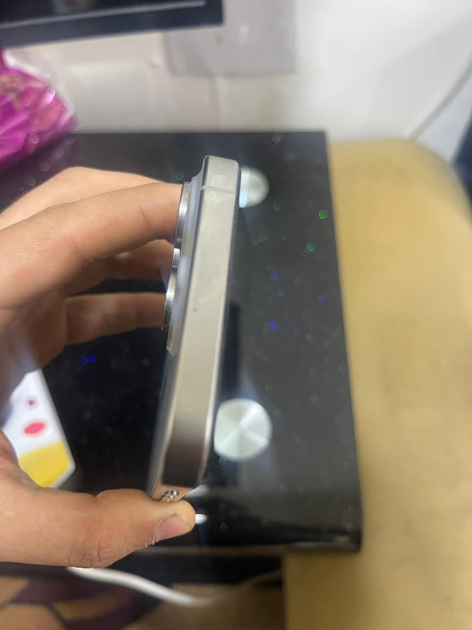 السلام عليكم ايفون 15 برو ماكس
لون تتانيوم
بطارية:84 عدد الشحنات668 بطارية بلاد ما معلاية
ذاكرة:256
جهاز بلادي مكفول من أي شي شخط مابي 
السعر المطلوب مليون وبيه مجال بسيط للشراي مكاني بعقوبة للتواصل خاص


**إذا كنت صاحب هذا الإعلان وتريد حذفه لأي سبب، رجاءا أرسل رسالة إلى الدعم الفني**