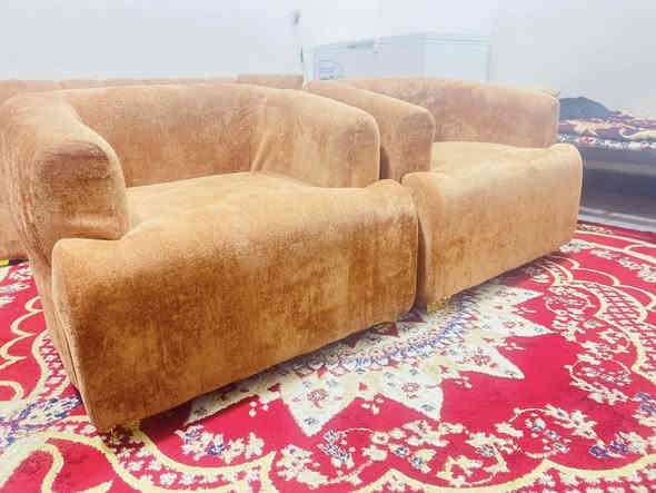 تخم للبيع نظافة 90‎%‎ اخو الجديد 4 قطع   بيع مستعجل  *********** عنواني بغداد
