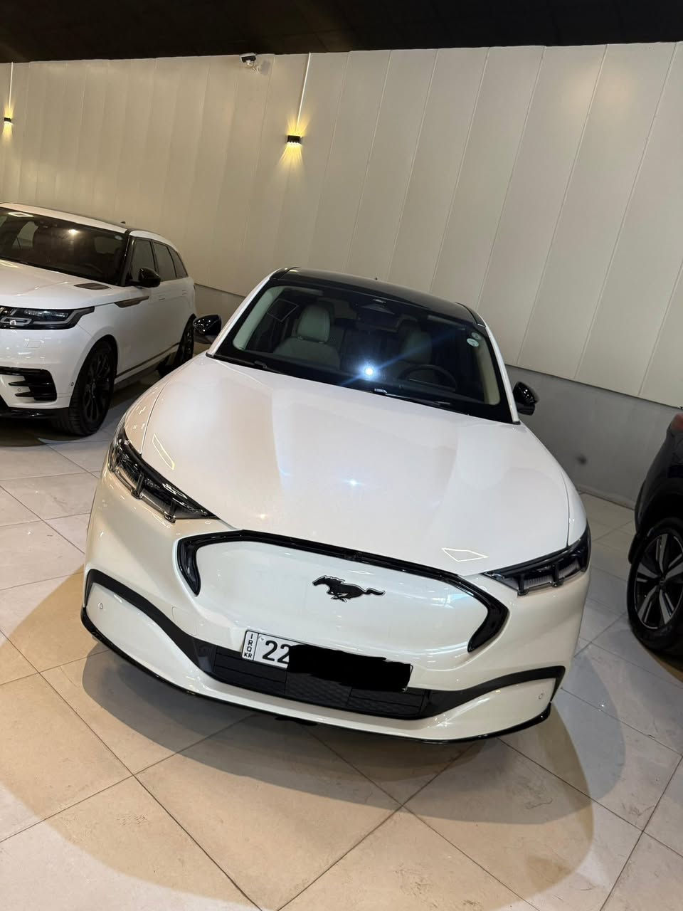 السلام عليكم 
موستك 2023 ماك اي كهرباء بل كامل
فئة بريموم ( فول مواصفات ) 1/1 
بطارية جبيره X حجم 91 كيلو واط 
تمشي بل شحنة 530 كيلو 
دبل ماطور 350 حصان 🚀🚀🚀
سقف جام بل كامل 5 كامراة 
شاشة جبيره صندوق كهرباء 
داخل 7 الوان السياره بصمتين 
داخل جلد ابيض كشنات كهرباء 
رمز دوخل بل باب 
نضام صوت B&O دمام خلفي 
حساس امامي خلفي 
وباقي الموصفات المعروفة
السيارة ماشية : 17الف كيلو 
رقم اربيل 
حادث السياره فقط نص جاملغ خلفي فقط 
بدون ايرباك   
) بيع او مراوس 
مكان السياره زيونه لاستفسار *********** وات ساب فقط
