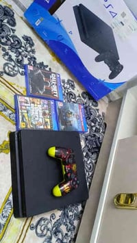 بلاي 4 السعر 195 محافظه بغداد منصور الوشاش واتساب07752665498