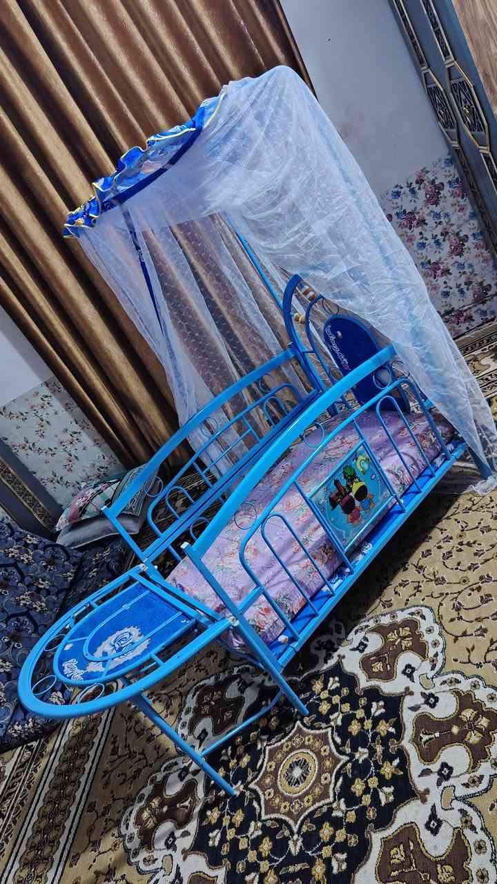 اسلام عليكم #للبيع كاروك طفل  ويرهم قريوله بعده جديد 
مناقصه شي كامل 
سعره 80 الف وبي مجال  قليل
للستفسار ***********
