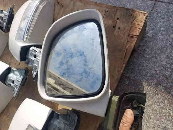 متوفر مري جانبية شوفرلية كابتيفا جديدة وغير مستعملة اصلي وكالة ام الاشارة لون ابيض .
العنوان // بغداد الحي الصناعي في باب الشيخ .
هاتف // ***********
