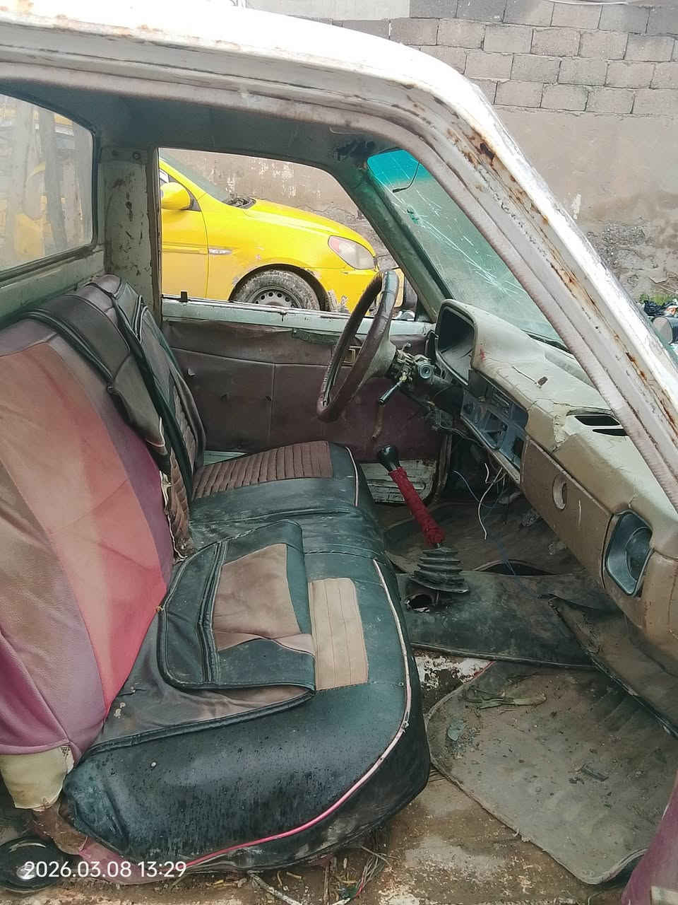 سلام عليكم بيكم 80 للبيع شقاله محرك يصرف الشرعي ما اندلو السعر 9 ورقات او بيها مجال رقم الهاتف بي واتساب ***********
