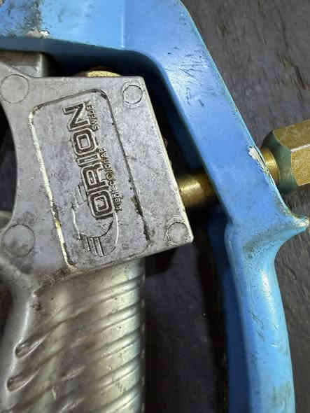 السلام عليكم
الغراض الكل للبيع 
بيع شلع مابيع مفرد 
العنوان بغداد الشعب 
***********
