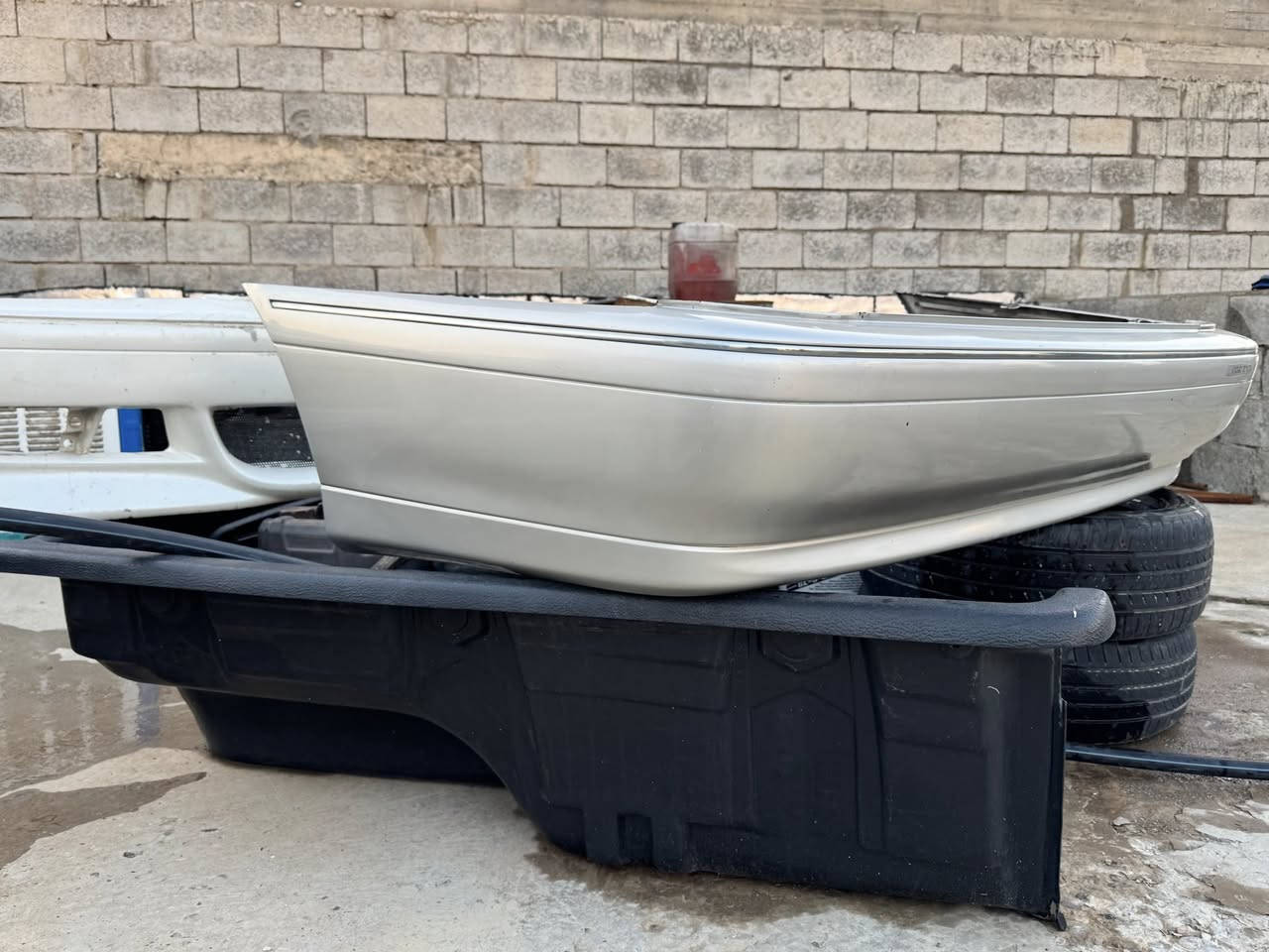 دەعمی مەلیکە بۆ فرۆشتن
ڕەنگی مۆزیە ئەوەی شایەنی باس بێت لە ڕەسمەکەیا دیارە 
نرخی ٩٥ هەزارە لە سلێمانییە پارەی دڕاو و تەقیوێک نییە


**إذا كنت صاحب هذا الإعلان وتريد حذفه لأي سبب، رجاءا أرسل رسالة إلى الدعم الفني**