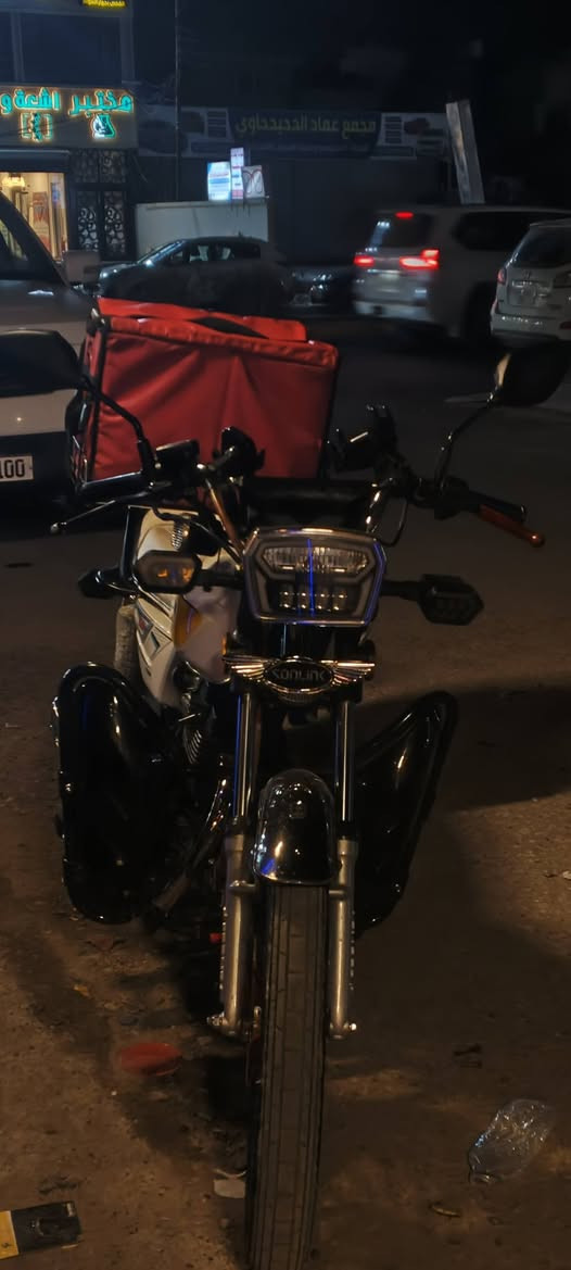 السلام عليكم سونك موديل 25 مكينه 150 سيسي دراجه خير من الله صارلي 3 اشهر  مستخدم نضيف تجي تفحص تقتنع سعر 750 وبيها مجال شي بصيط رقمي ***********
