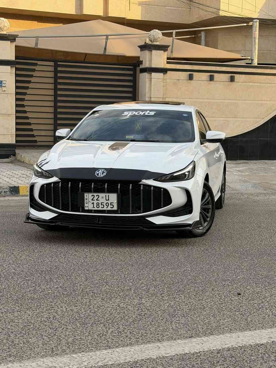 السلام عليكم ورحمة الله
شبابنه الطيبة سيارة ام جي جي تي للبيع او مراوس 

ب بي واي دي دستروير او سيل 5 

السيارة فول مواصفات مرتبها ومعدلها 

سستم صوت

داخل جلد احمر

سايد بريك كهربائي

اوتو هولد

كشن كهربائي

فتحة سقف

محرك 1500 تنفس طبيعي

رقم اربيل 

مكاني بصرة والشراي يتواصل ***********
