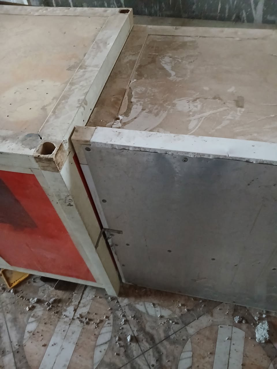 رفوف للبيع مع عارضات الاستفسار ***********
