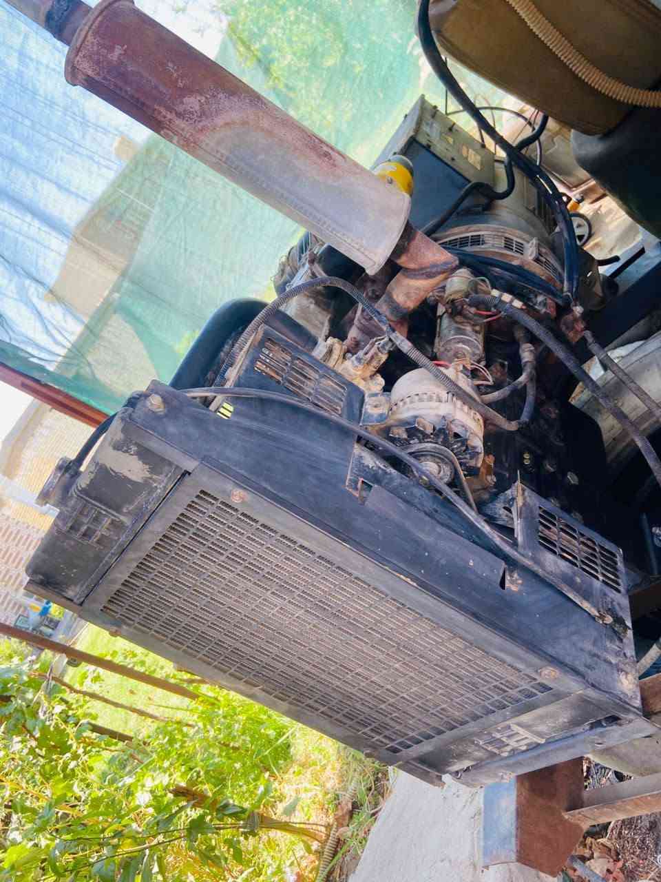 اسلام عليكم ....
مولد بيركنز اصلي وجديد قدرته 20KVA  مولد صامت وما مفتوح بيه برغي واحد شرط تاخذه كبل تشغل وتعيش حياتك المولد خير من الله 

للاستفسار ......
***********
 المكان بابل
