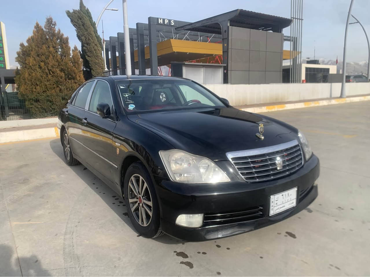 شاهینەی مووس ٢٠٠٥  ڕۆیاڵ
 گەورە بە گەورە 
سلاید 
کوشن و سوکان کارەبا
ساردوو گەرم مەزبووت
٣ دوگمە 
٣ پەردە 
٤ دەبڵی تازە 
٤ تایەیەی تازە 
لەسەر ساخی بۆیاخ کراوە
بە شەرتی   دەعم و  لێدراوی 
بە شەرتی کەڤەر گۆڕاو 
ڕۆن و هایدرۆلیک و سیوەیلی تازە گۆڕاوە 
ماڵی عایلەیە 
*********** 
٥٤ گەڵاو معامەلە السليمانية, العراق
