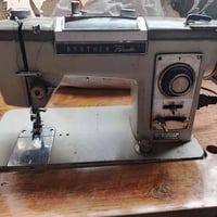 مكينة خياطة • برذر • توصيل