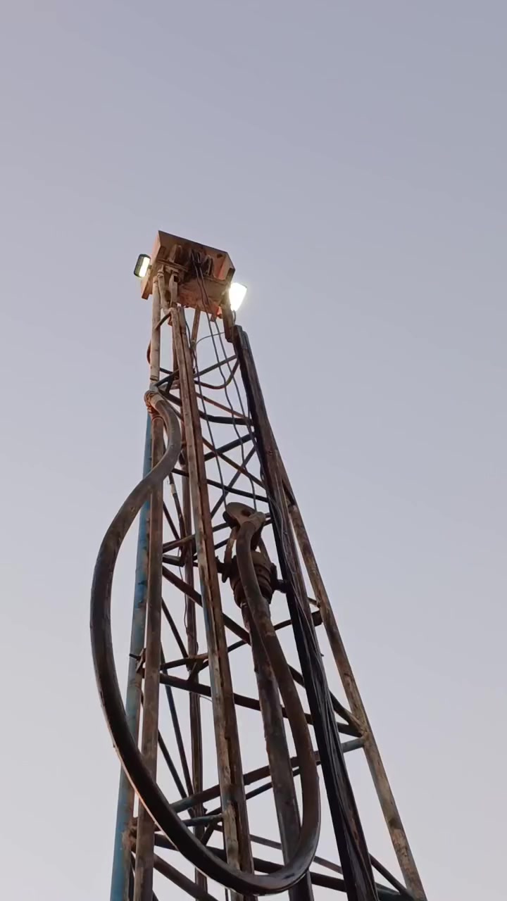 الحفر الابار بعمق من 10متر الئ  150 متر  الارتوازيه***********واتساب
*********** واتساب 
 
مستعدون الحفر الابار وتعبرات الشوارع وتجفيف المنهولات نعمل في كافه محافضات العراق دقه في العمل وسرعه في الانجاز ونعمل تجفيف الارض الشركات الاهليه والحكوميه نعمل حفر الابار كاقه الاحجام ونعمل حفر يدوي والي
