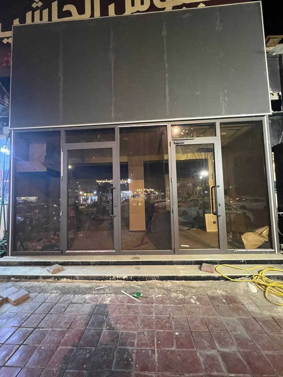 جامخانة المنيوم جديدة مع جام مقسى لون برونزي  ارتفاع ٣* عرض ٦
للاستفسار ***********
