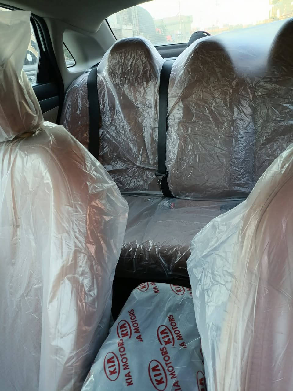 عليكم K5موديل ٢١ كفاله عامه من كلشي رقم بابل مواصفات شاشه جبيره حساس امامي خلفي داخل جلد مشمشي ماشيه ٥٤الف سياره جديده كارتون مكان السياره بابل القاسم ***********اخوان اني مكلف بل نشر السعر يم صاحب السياره خليت رقمه
