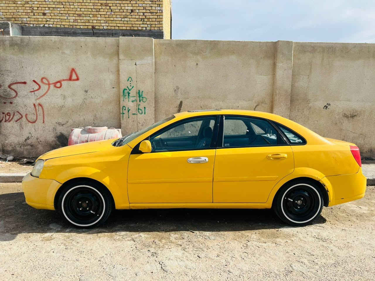 السياره رقم بصره احمر تندار بالبصره اني ابيع ادوات مكاني بالعماره السعر ٢٩ وبيهه مجال
***********
اوبتره فورنزه ٢٠٠٧سياره جاهزه ونضيفه كير مكينه كفاله حداديه وتخم تاير دواخل وغرفه تخبل سياره جاهزه للخير مكلف بنشر
