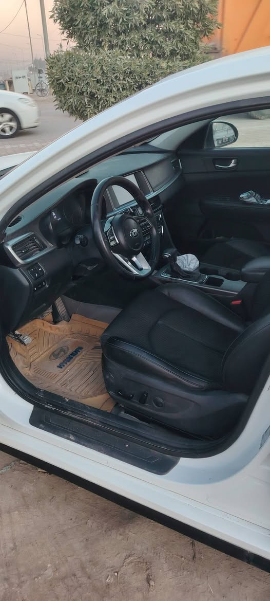 سلام عليكم وبتيمه20 حلوه كلش وجاهزه من كلشي رقم قادسيه فول مواصفات مكلف بلا نشر مكان بابل جبله رقم صاحب سياره. *********** غير متواجد عل نت
