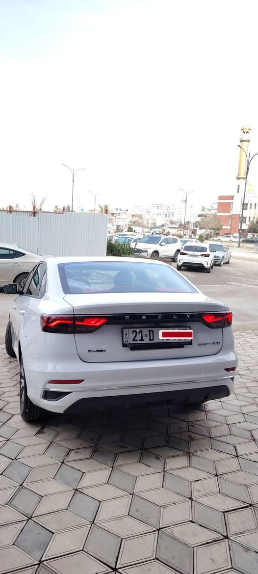 جیلی ئێمگراند 2025
لەسەر دەقی شەریکە ماوەتەوە، جوان و پاک و زەمان.
هەتا مانگی 9 ی 2029 زەمانی شەریکەی لەگەڵە بۆ گێڕ و مەکینەو کارەبایی.
نوکە دەرزی قەڵەم و بۆیاخی نیە.
مەکینەی 15 GTI یە،    122 هۆرس پاوەری حەقیقییە.
سیستەمی گێڕی 6 نمرەی AT یە.
کامل سێرڤسی شەریکەی بۆکراوە، ڕۆن و فلتەر و هایدرۆلیکی یەک ڕۆژە بۆی گۆڕاوە.
چوار تایەی لۆک،
سپێری لۆک،  ناوی پاک.
یەک دەستەو خۆم لەشەریکە ڕامکێشاوە بەسفری، بەناوی خۆمە.
یەکەم وەجبەی 2025 ە کە داغڵ بووە.
تەنها لێخوڕاوە، هیچ عەزیەت نەدراوە، 41 هەزار ڕۆشتووە.
نرخی 114 $ گەڵاو مەجالی تێدایە.
***********
***********
