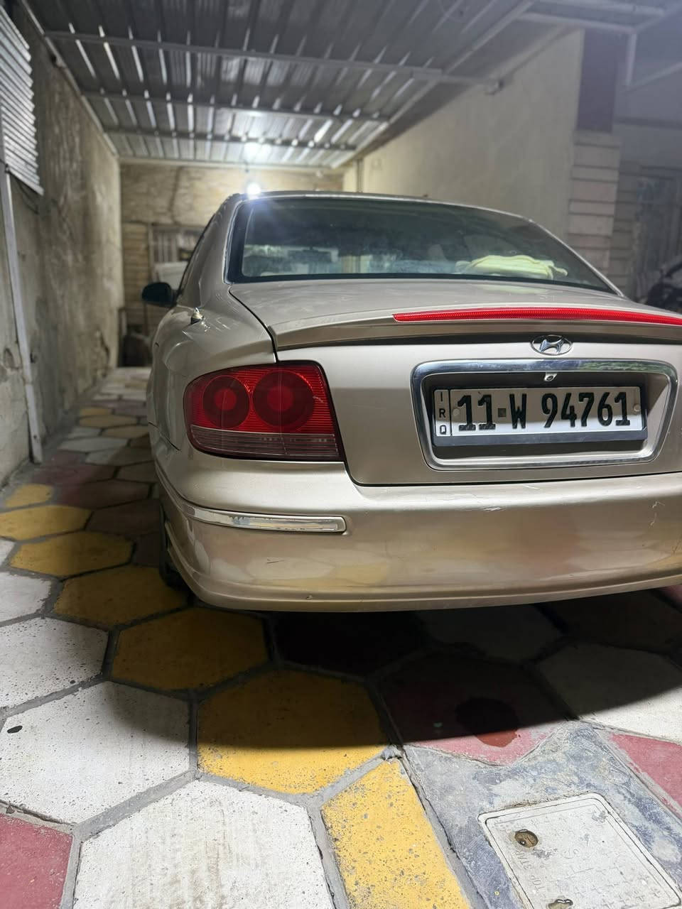 سيارة سوناتا وفود 2004 وارد امريكي للبيع السعر 60 قفل 
والعنوان بغداد حي اور الرقم ***********
