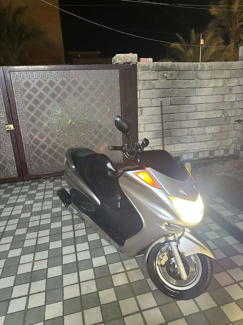 السلام عليكم
ماجستا 2008 بلادييي 

دراجه جاهزه كلشي شغال 
للاستفسار 

0773 822 7952
