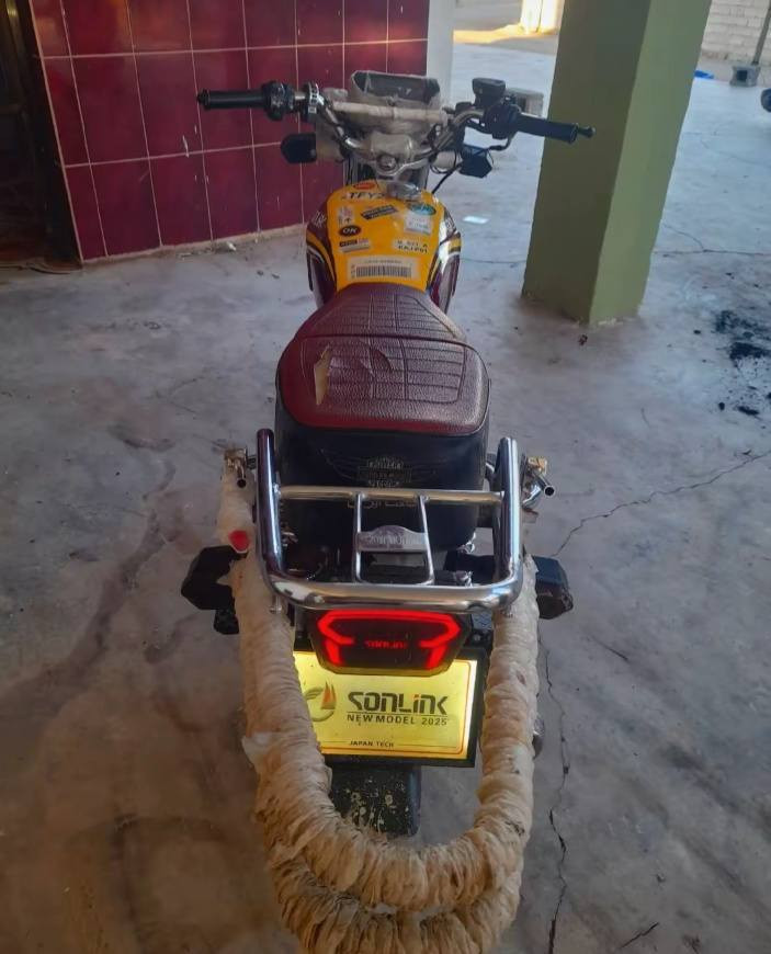 السلام عليكم 
موطور للبيع 2024نضيف نشاط فول 
مراوس فقط 
شعندك نزل واني اراسلك


**إذا كنت صاحب هذا الإعلان وتريد حذفه لأي سبب، رجاءا أرسل رسالة إلى الدعم الفني**