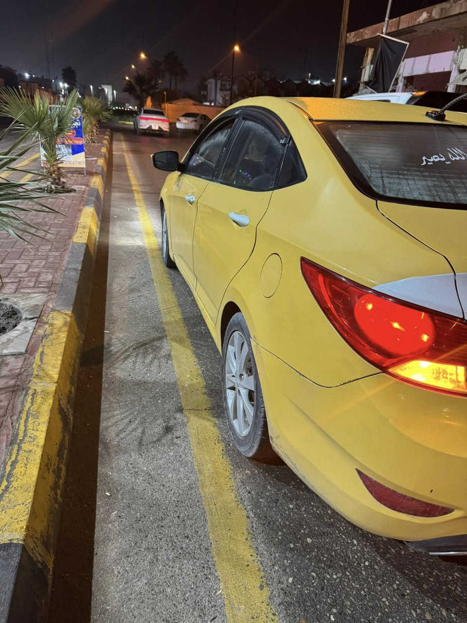 السلام عليكم ، اكسنت مضلع ،موديل13 ، رقم بغداد،ضررها باب وجاملغ جهه السايق،بدون دواخل،كير مكينه شرط،كاربون بانزين بيها ،سياره جاهزه ماتصرف عليها ربع،السعر 88 وبيها مجال قليل،شرط التحويل، الرقم *********** ،*********** ،غير متواجد عَ الفيس ، فقط عَ الرقم .
