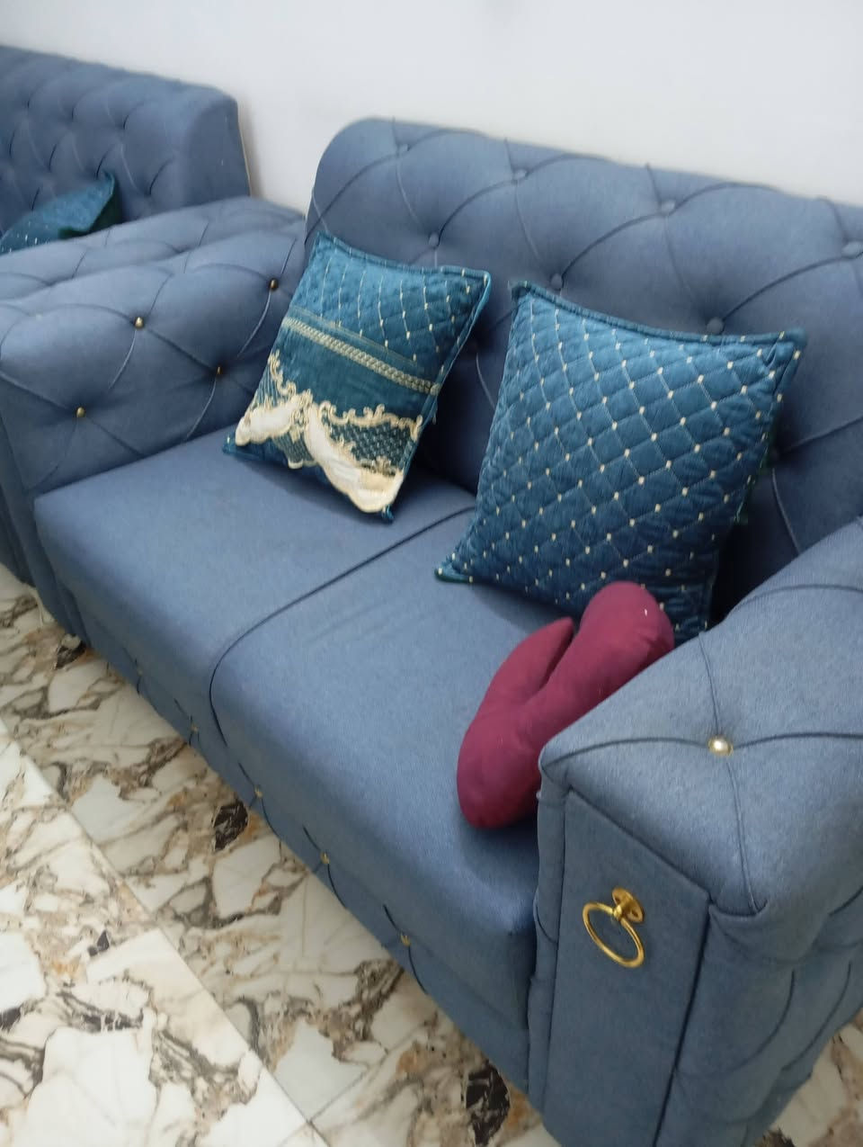 للبيع 8 مقاعد ب400. وبه مجال


**إذا كنت صاحب هذا الإعلان وتريد حذفه لأي سبب، رجاءا أرسل رسالة إلى الدعم الفني**