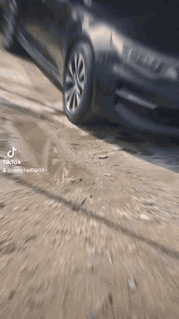 سياره للبيع كيا أوبتيما خليجي 2017 خليجي
• المحرك: 2000 سي سي
ماشيه 138 باسمي غير مكفوله 
 صار شهرين م̷ـــِْن  ستلمت ارقام وسنويه
 السيارة جاهزة ما بيها أي نقص 137

***********
