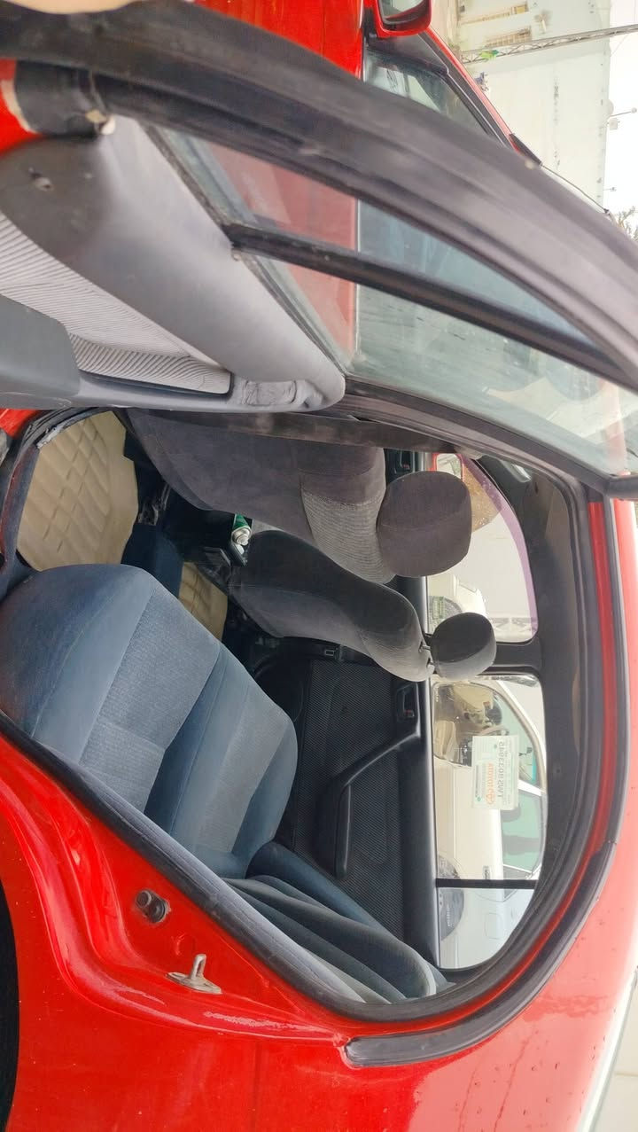 كرونه يسره بلاد 94منفصل. بغداد بسمي نكليزي  مكينه 1600كير حدايده. كهربئيات. غرفه. كله جديد     سياره. شواصي. حوض جنطه. مكفول  بدنه لايت  مبدله  55بيها مجال 
مكاني  نجف ابو صخير ***********
