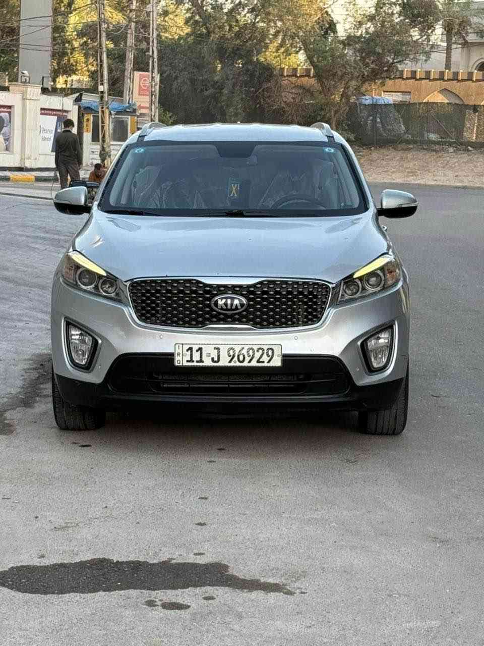 السلام عليكم سورنتو موديل 18
وارد امريكي 7راكب 
4سلندر  
بيهه 5قطع بدون دواخل 
السعر 146
*********** بغداد, العراق
