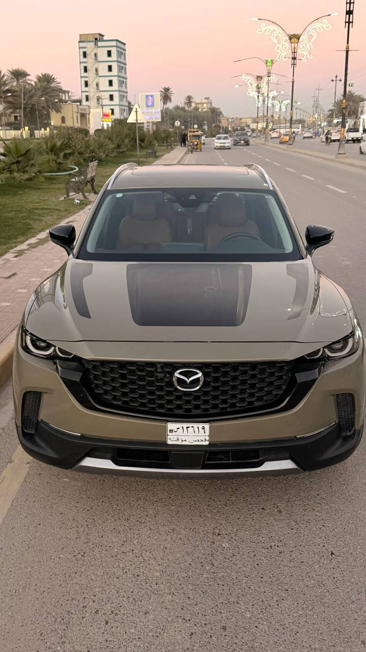 مازدا CX-50 موديل 2024 حادث خلفي بدون ايرباك سياره نظيفه وجديده مواصفات Meridian Edition
محرك 2.5 تيربو 
 فور ويل
فتحة سقف بانورما
كيج الكتروني
بصمة ابواب
فتح واغلاق ذكي بدون مفتاح
صندوق كهرباء 
بصمة تشغيل
بريك بصمة
شاشة دشبول ديجيتال
كير at
كاميرة خلفية
رادار امامي (تحديد مسار)
رادار جانبي (نقاط عمياء)
رادار خلفي (التحذير من الاصطدام)

ثلاث انظمة قيادة
NORMAL :
SPORT:
OFF-ROAD :
داخل مشمشي
كشنات جلد نابا
كشنات كهربائي
كشنات هيتر
كشن ذاكرة
قطعتين تبريد 
تحكم استيرن
مثبت سرعه
شاشه لمس كبيره
توقف ذاتي 
ماسحات اوتو
لايت اوتو
ترحيب وفتح وقفل ابواب اوتو
لايتات LED عدسة زينون بلادي
بكلايتات LED بلادي
وبعد هواي مواصفات والاهم ياباني ومتانه فول 
ماشيه 22 الف ميل صبغ فقط الصندوق 
السياره حره باسمي بدون رقم
مكان السيارة كربلاء
رقمي ***********
والسعر 210 ورقة 
((صورالحادث مرفقه بالمنشور)) كربلاء, العراق
