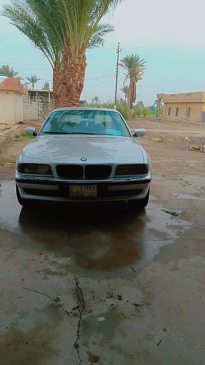 سلام عليكم بي ام دبليو 740كامل مواصفات مكفولة من كلشي كير محرك 8مكفول داخل كلة كهرباي منضومة زنون وباقي لمواصفات عل تصال ***********
***********0
ويل الماني اسيارة متتعب عليهة مال جناي سعر 85وبهة مجال
