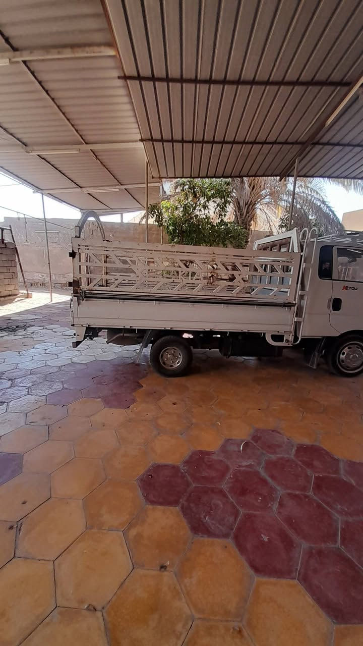 السلام عليكم 
محجر كيا نثيه مال حلال ارتفاع ٦٨
نضيف بي شوي خياس 
السعر ٢٥٠
العنوان كربلاء طويريج الاتصال ***********
