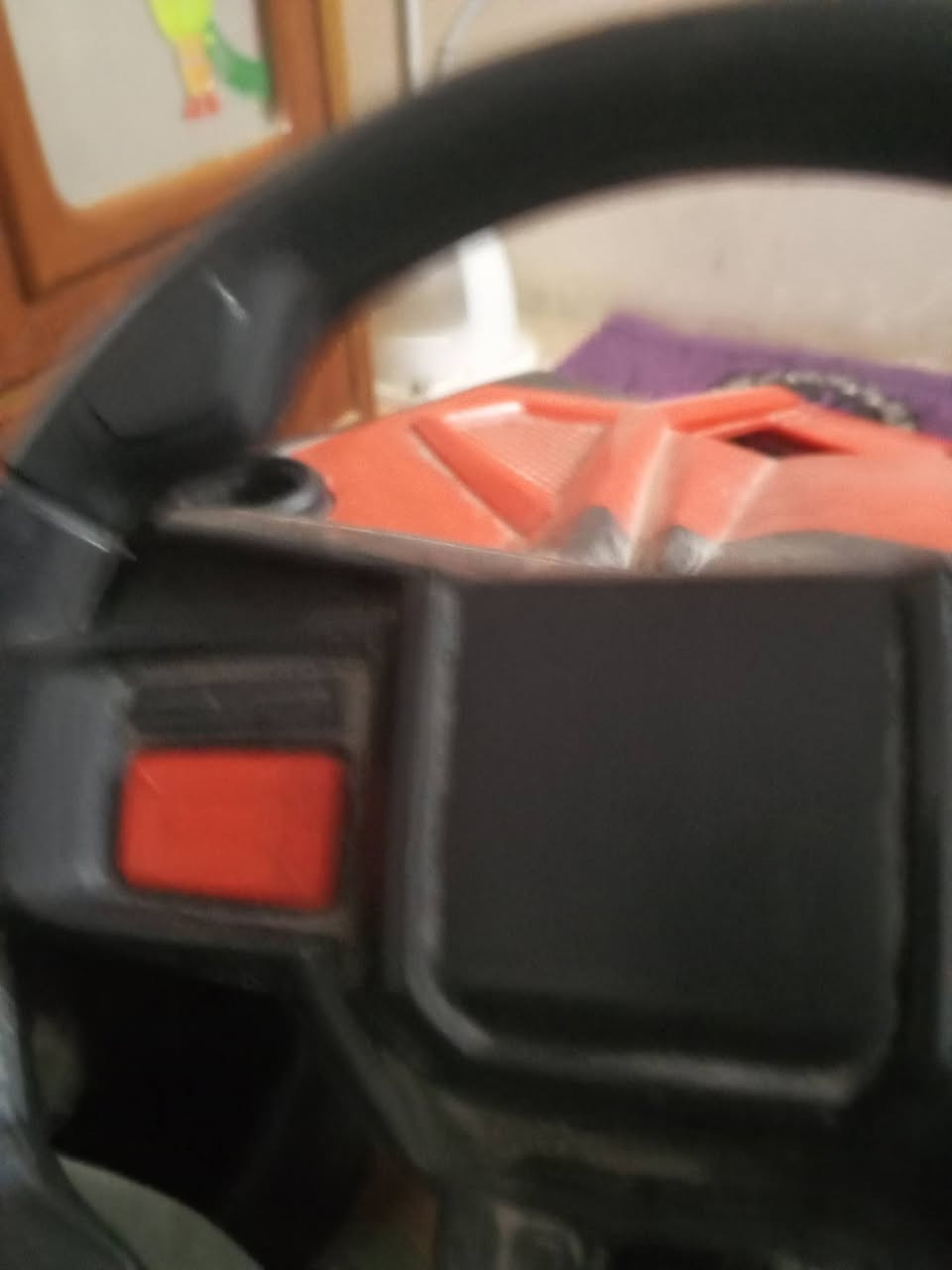 سياره اطفال نظيفه جدا السعر 25 الف مكاني بل الحبيبيه ***********
