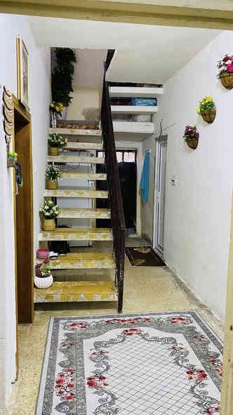 سلام عليكم بيت للبيع طابو صرف حي العسكري الطاقه قطاع 17 البيت مساحته١٢٠ متر واقع حال ٢٠٠ متر منطقه كامل الخدمات الاستفسار اكثر اتصل على الرقم ***********
