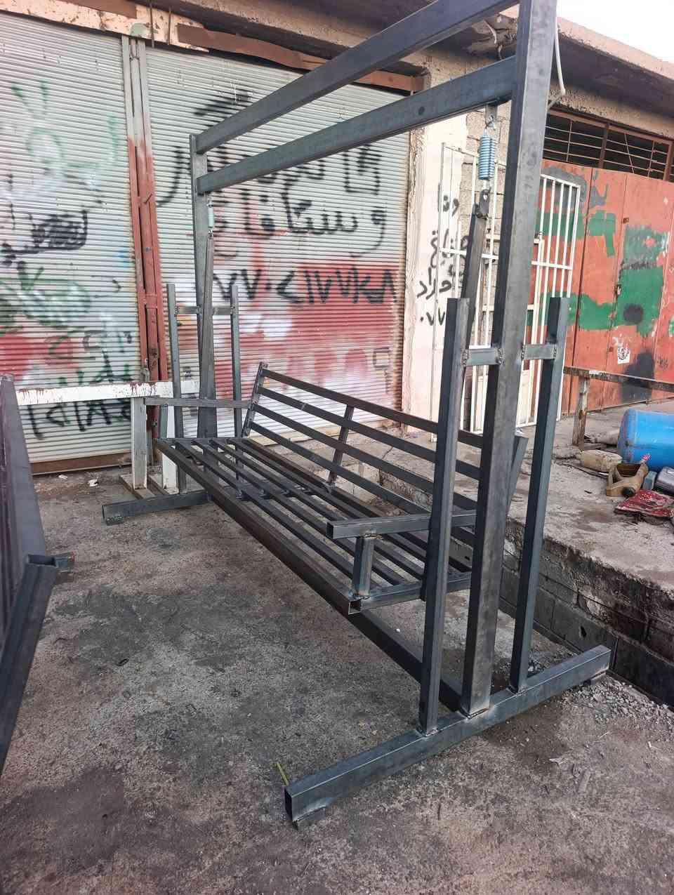 جۆلانیە جوان دروست دەکەم بەباشترین مەواد بەزەمان ژم ***********
