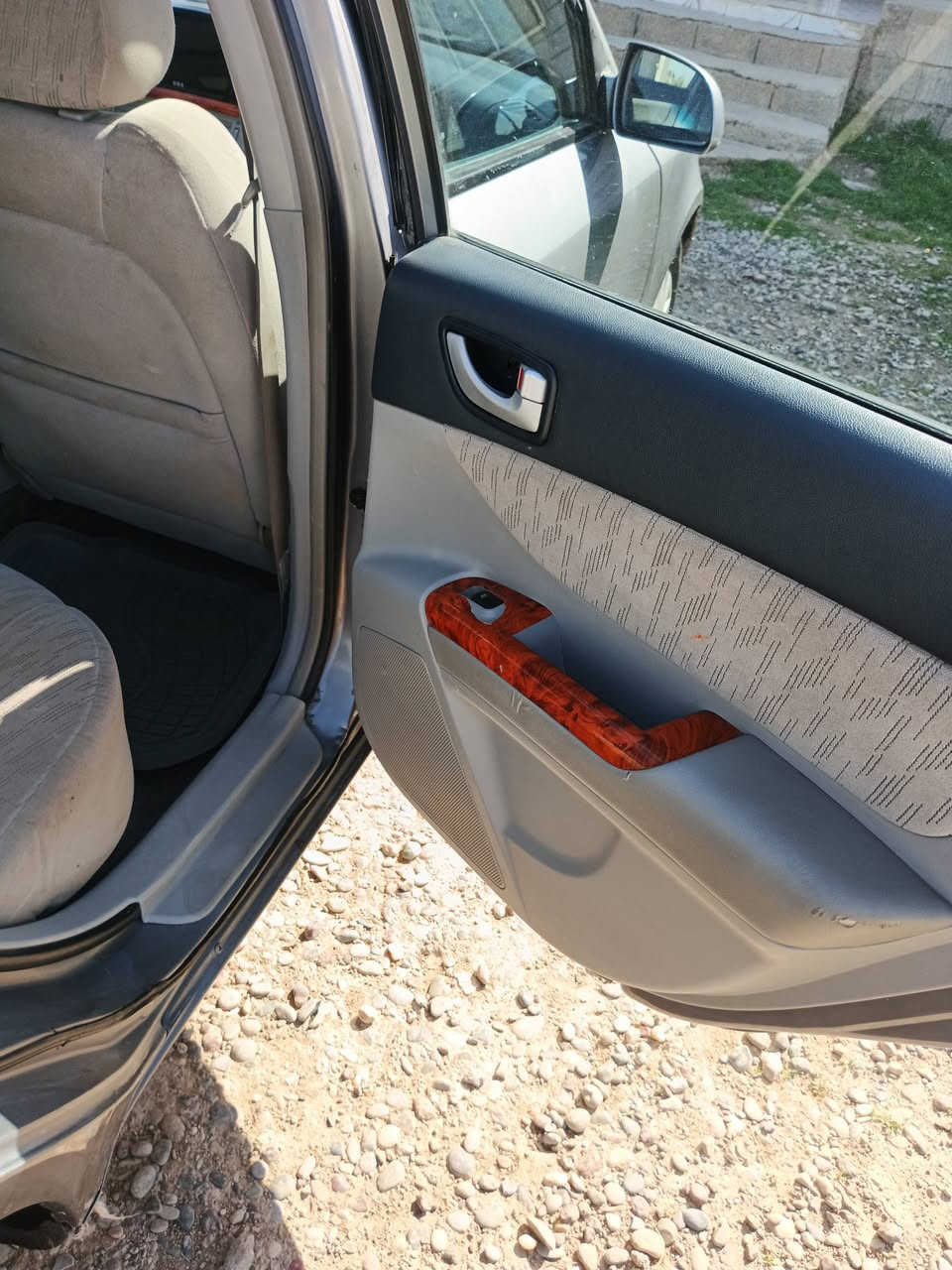 سوناتا ادوات 2008 كير ومحرك بالشرط تدفئة تبريد شغال 
كهربائيات كامله كلها بالشرط 
تنته وشاشه كلها شغال سيارة جديدة 
بيع ومراوس مكانها الزاب قرية اصبيح تحتاني للاستفسار الاتصال على الرقم 
*********** واتساب 
***********
