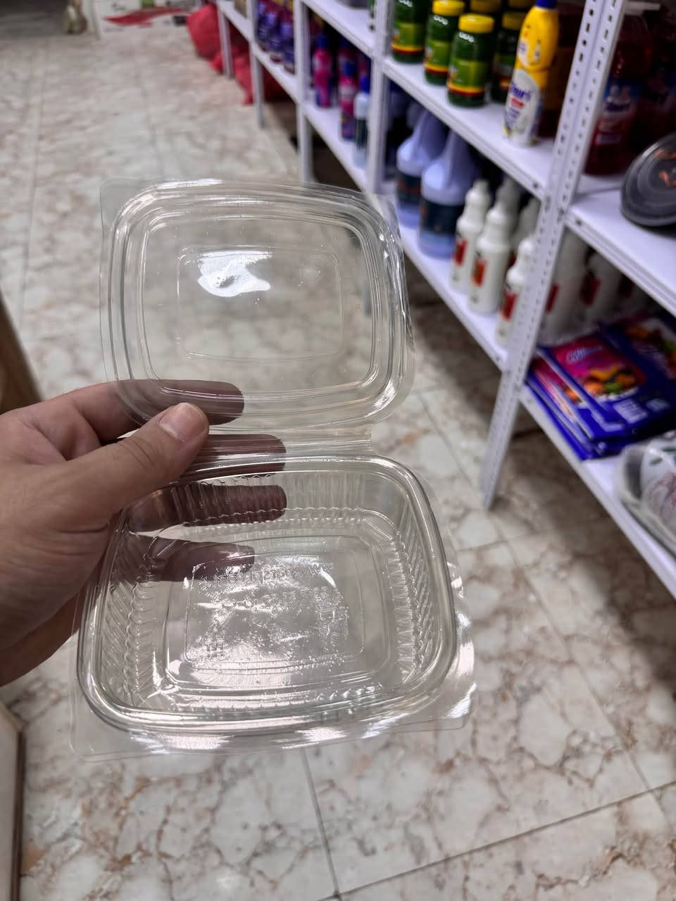 ماعون تراب الملوك طعم ملكي وسعر على كد الإيد .. 
🍨 الـ 50 ماعون (250 سي سي) بـ 3000 الاف .
📦 ولأصحاب الطلبات الكبيرة: كارتون 500 قطعة بـ 30 ألف⁩ .. للحجز راسل الصفحة⁩


**إذا كنت صاحب هذا الإعلان وتريد حذفه لأي سبب، رجاءا أرسل رسالة إلى الدعم الفني**