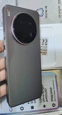 تكنو كامون 40 بريمر • نظيف ١٠٠% • شاحن وسماعات