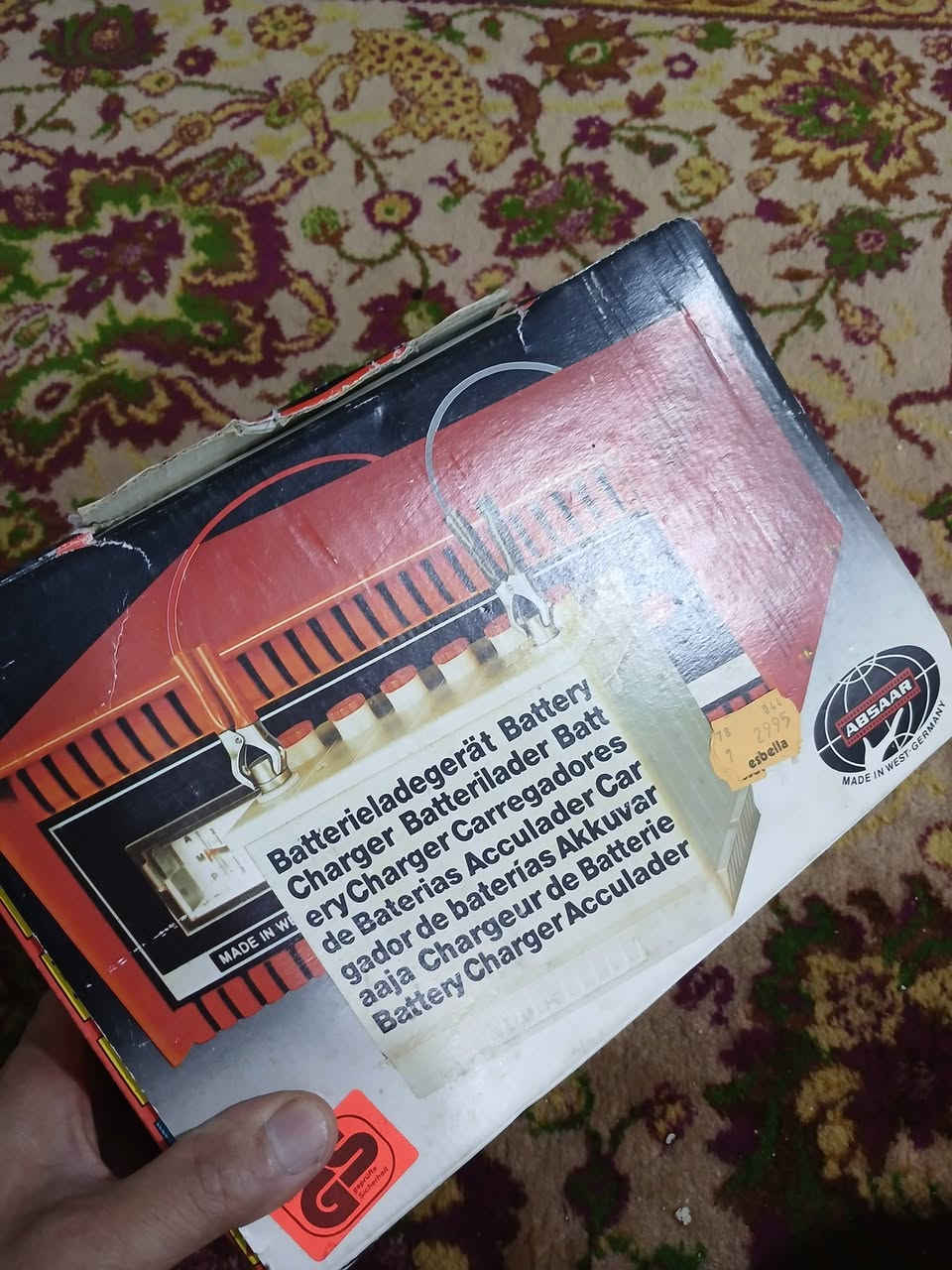 شاحنة بطاريات الماني اصلي غير مستخدمة 6 امبير  12 و 6 ڤولت
السعر 125 الف يوجد توصيل لكل المحافظات


**إذا كنت صاحب هذا الإعلان وتريد حذفه لأي سبب، رجاءا أرسل رسالة إلى الدعم الفني**