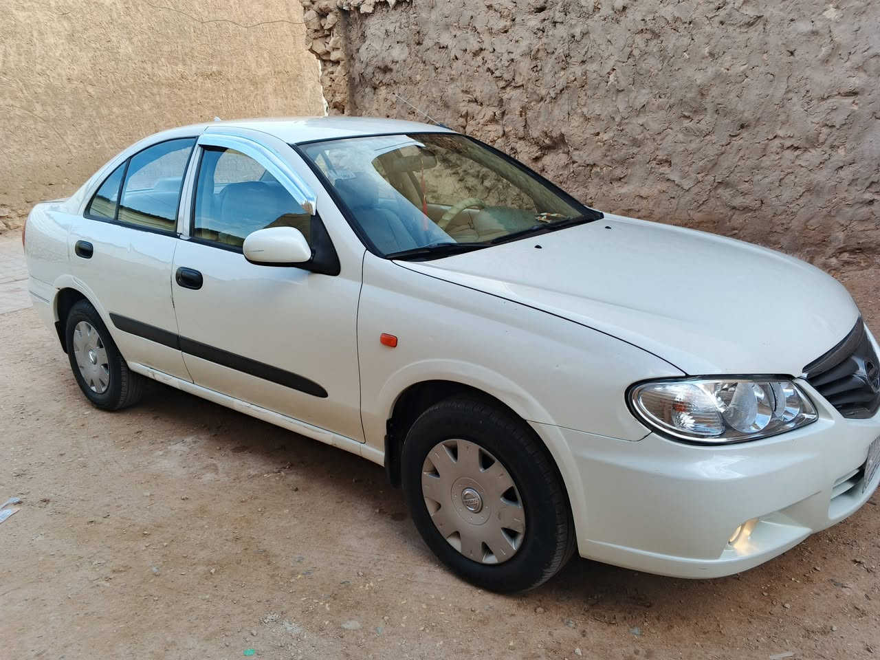 سني موديل 2008 محدثه 10 كير اوتوماتيك سياره جاهزة من كل نواحي تخم تاير جديد صدر جديد تدفه تبريد مكفولة من اي ضربه سونار واضح بصور السعر 95 بالمكان هيت كبيسه رقمي ***********
