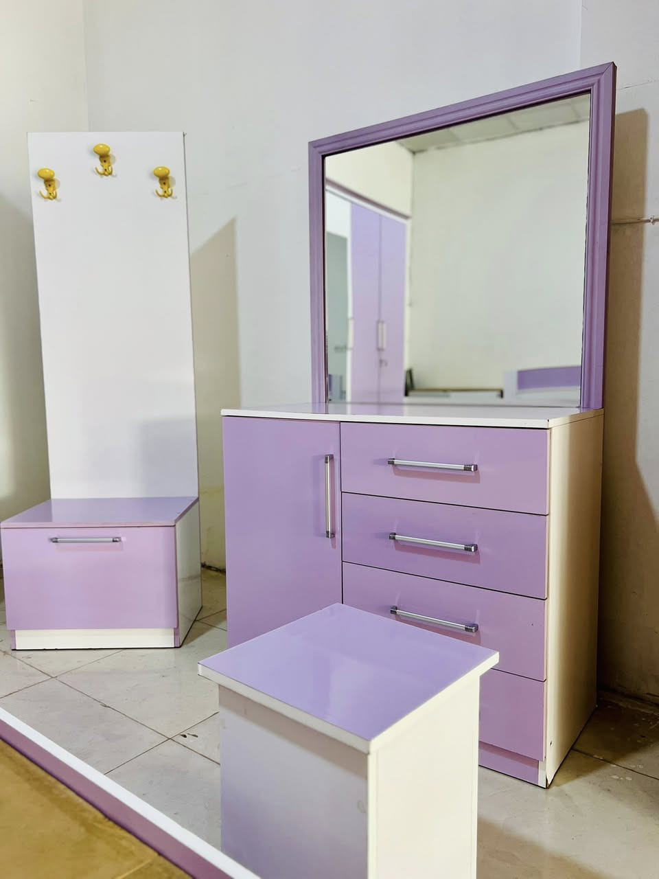 عربي كوردى #للبيع #بوفروشتن
غرفه نوم7 قطع تفصال خشب درجه اولى (375 الف )مجال قليل
ژور نوستن 7 پارچه ده سكردى ده ره جه يه ك (375 هه زار) //ومه جالى كه م
عنوان كركوك حي النصر
***********
***********
ملاحضه نشتري جميع انواع الاثاث المنزليه
چيت هه يه بو فروشتن وه ره چات
